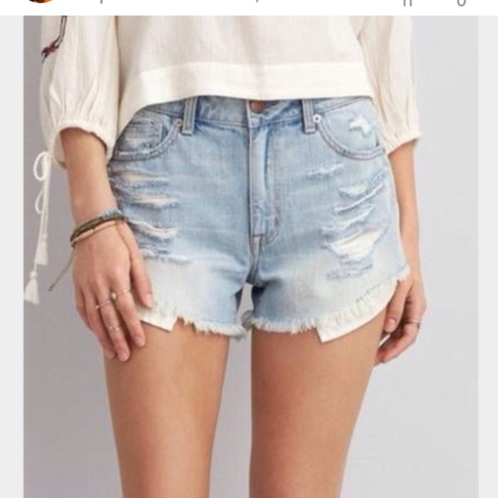 American Eagle Distressed Light Wash Shorts,American Eagle Distressed Shorts